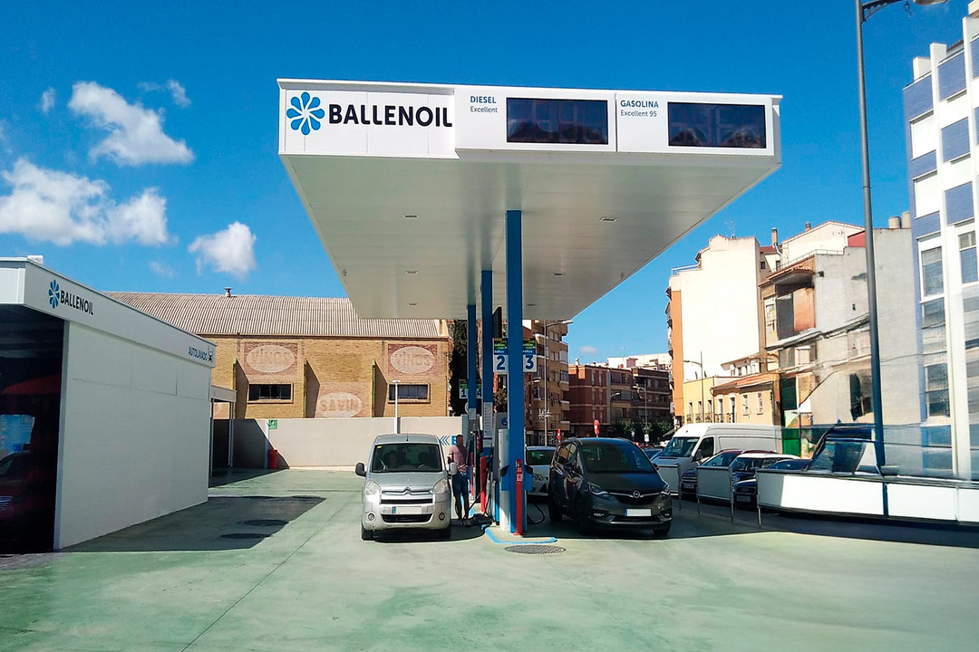 Gasolinera Ballenoil en Jumilla, Murcia