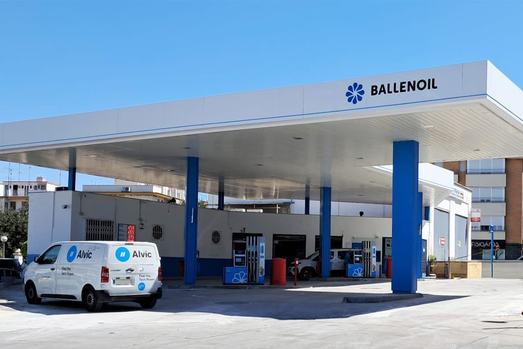 Gasolinera Ballenoil en Lucena