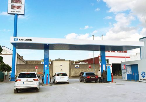 Gasolinera Ballenoil en Colindres