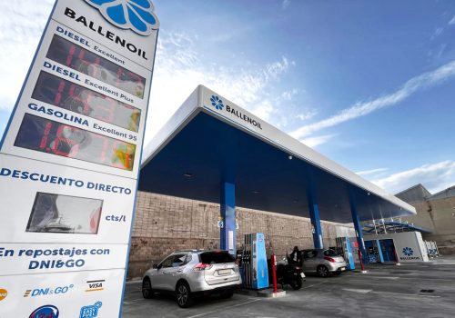 Estación Ballenoil en Emilio Muñoz