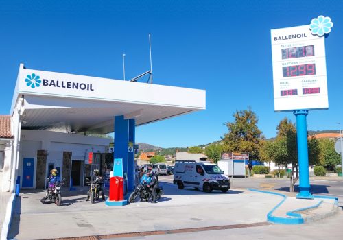 Gasolinera Ballenoil en Robledo de Chavela