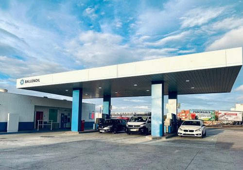 Gasolinera Ballenoil en Roquetas de Mar