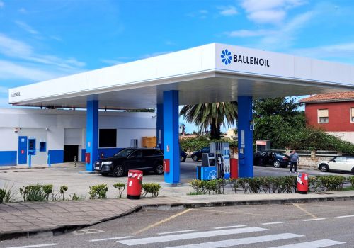 Gasolinera Ballenoil en Suances, Cantabria